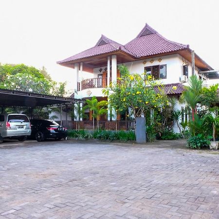 Friends Beach Hotel Kuta  Exteriér fotografie